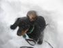 Folle, folle, folle dans la neige!! Ma petite teckel miniature :)