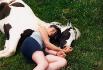 moi et un jeune cheval avec qui j'ai sympathisé...