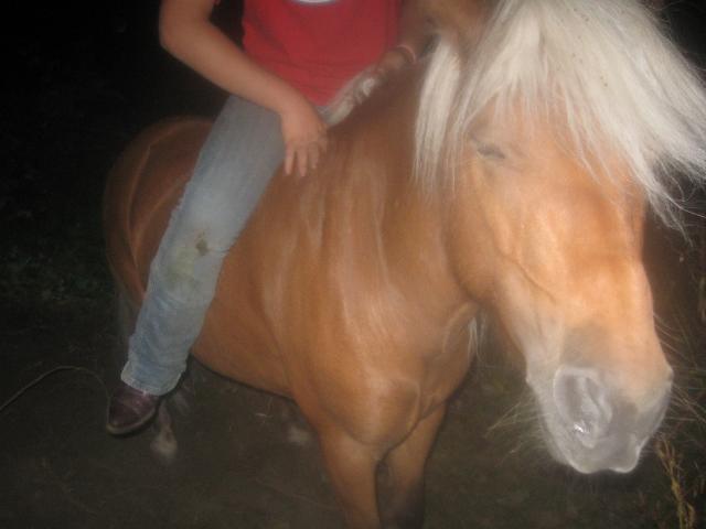 AHahah Belle Face Pinotte !! :) .. Mes Jambes & Ma Pinotte :)