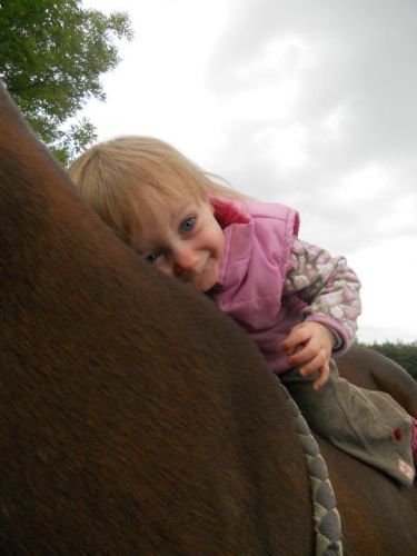 Elea sur Queen.