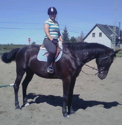 Ma couz sur MON poney!
