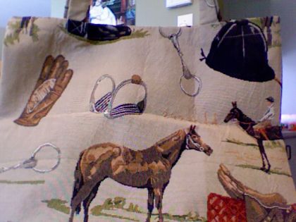 Ma mère m'a ramenée ce sac d'Allemagne. Yé tellement beau ! =)
