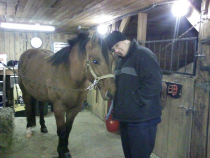 Mon chum et  notre nouvelle jument :) Je vous adore!!!!