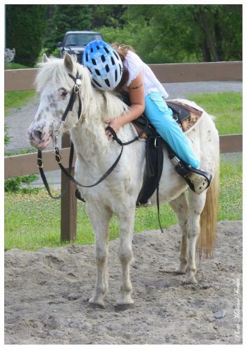 photo par Angel Ma fille et son premier cheval