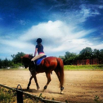 photo par annejuee. premiere reprise de dressage avec mon poney hihi (L)