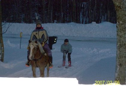 moi sur sirocco et lucie en ski joering!