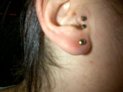 piercing au tragus :) 