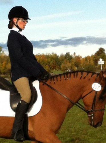 moi et mon cheval Taho en competition dressage