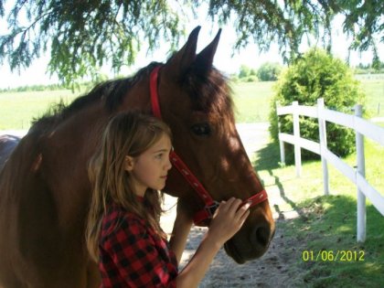 Moi & ma jument pr&eacute;f&eacute;r&eacute; cet &eacute;t&eacute; =)