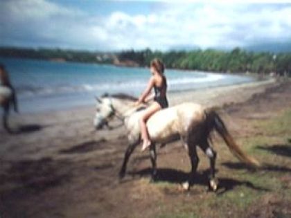 Vieille photo de moi Sur Roméo, C'était une balade sur la plage...