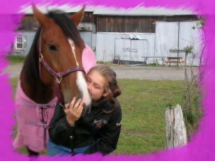 Moi et ma jument Mulane ak sa couverte rose