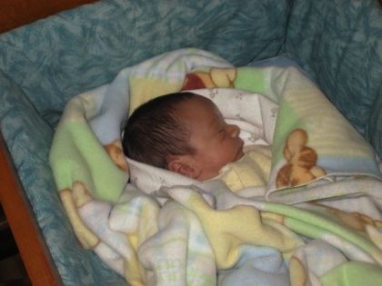 Un AUTRe PHoTo DE Mon NouVEau Frere BenJaMin !! trop Cute!