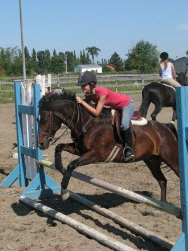 Été 2008 !! .. Jérémy et moii ! J'adore ce poney ! :D (L)