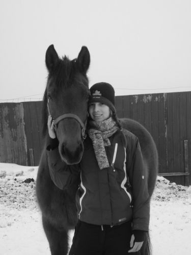 Voici notre photo pour le concour , moi et la belle Kariane