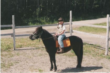 moi sur mon poney quand javais 6 ans!