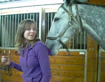 Je l'aime mon cheval :) Et euuh.. pour mes cheveux, vive...