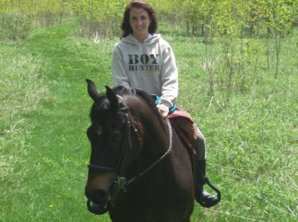 quel beau paysage!:) lol...mon cheval aussi est beau...regarder...
