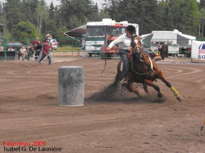 Dorianne larouche et sa jument &agrave; falardeau 2009.photo prise par...