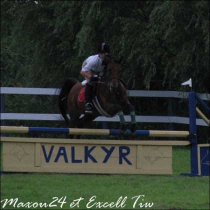 Valkyyr =) Si j'ai la rêne comme ça, c'est à cause qu'on avait à...