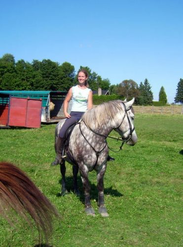 C'est moi sur le percheron à ma mère:)