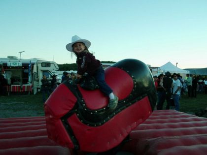 Ma fille Sélyna alors qu'elle avait 3 ans! Ça commence de bonne...