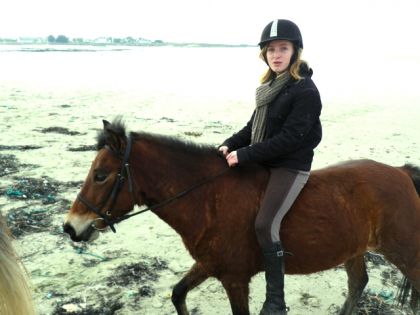 Première fois que je monte ma ponette à cru... Une grande...