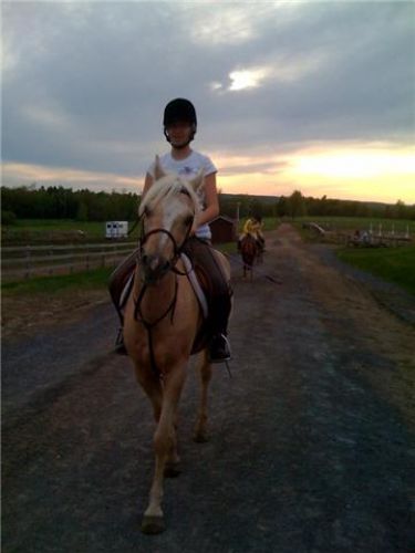 Moi et Butter qui reviennent d'une balade :) l'annee...