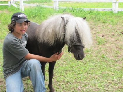 moi et stud le poney de mon amie!