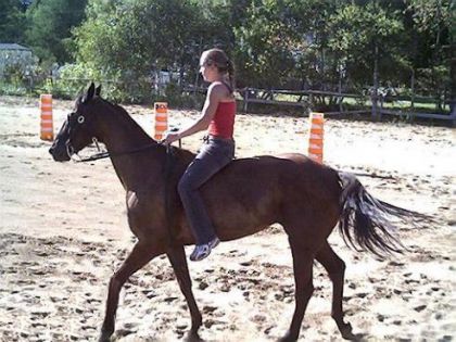 Geneviève et Flicka. Une petite ride 'bareback' .
