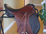 SELLE CLASSIQUE PRESQUE NEUVE