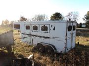 trailer 2002 sundowner 3 places