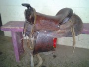 selle western en cuir bon etat - 180$
