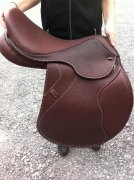 SELLE SANTACRUZ, NEUVE (4 monte a son actif) 