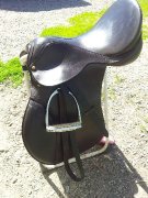 ***Selle anglaise à vendre! COMME NEUVE!***