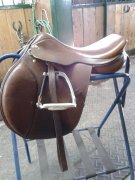SELLE CLASSIQUE COLLEGIATE