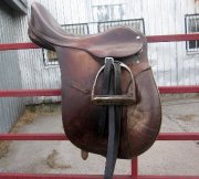 Petite selle anglaise a vendre !