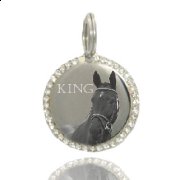 Gravure photo sur médaille et pendentif