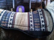 Tapis western usagé, en bon état
