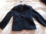 veston concours elite complètement noir, grandeur 12 junior, 30$