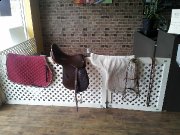 Selle classique a vendre avec tapis et bride 300...