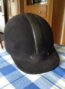 ** Bombe IRH International riding helmets à...