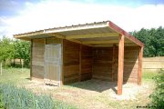 Combiné abri+boxe 3x4 pour chevaux, poneys