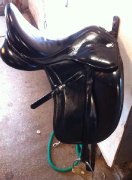 Selle de dressage Santa Cruz avec systeme Genesis