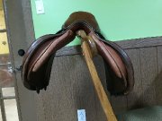 Selle Rivella 17" arçon médium état impeccable 900 ferme