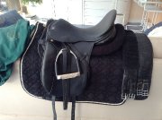 SELLE DE DRESSAGE
