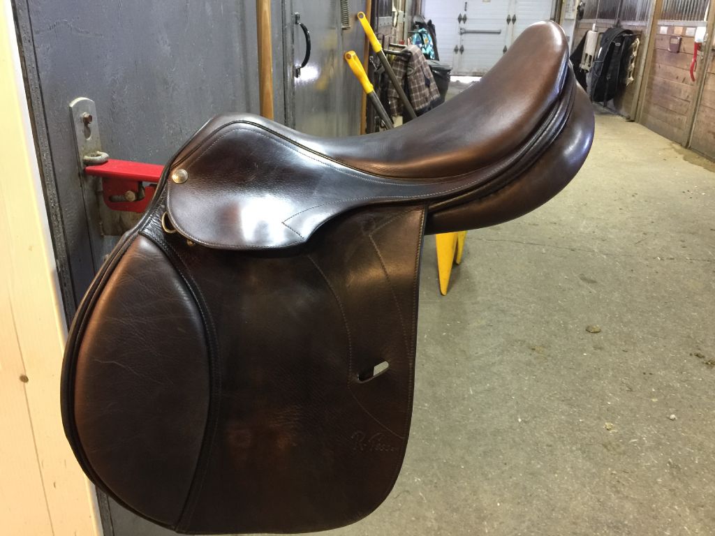 Selle Pessoa 17"