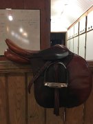 Selle Barnsby à vendre