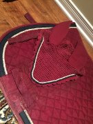Tapis et bonnet bourgogne **PRIX REDUIT 