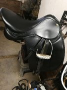 Selle de Dressage Carlyle à vendre $900.