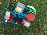 Bac à brosse avec tout pour le cheval